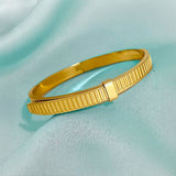 Luxe loop bangle bracelet
