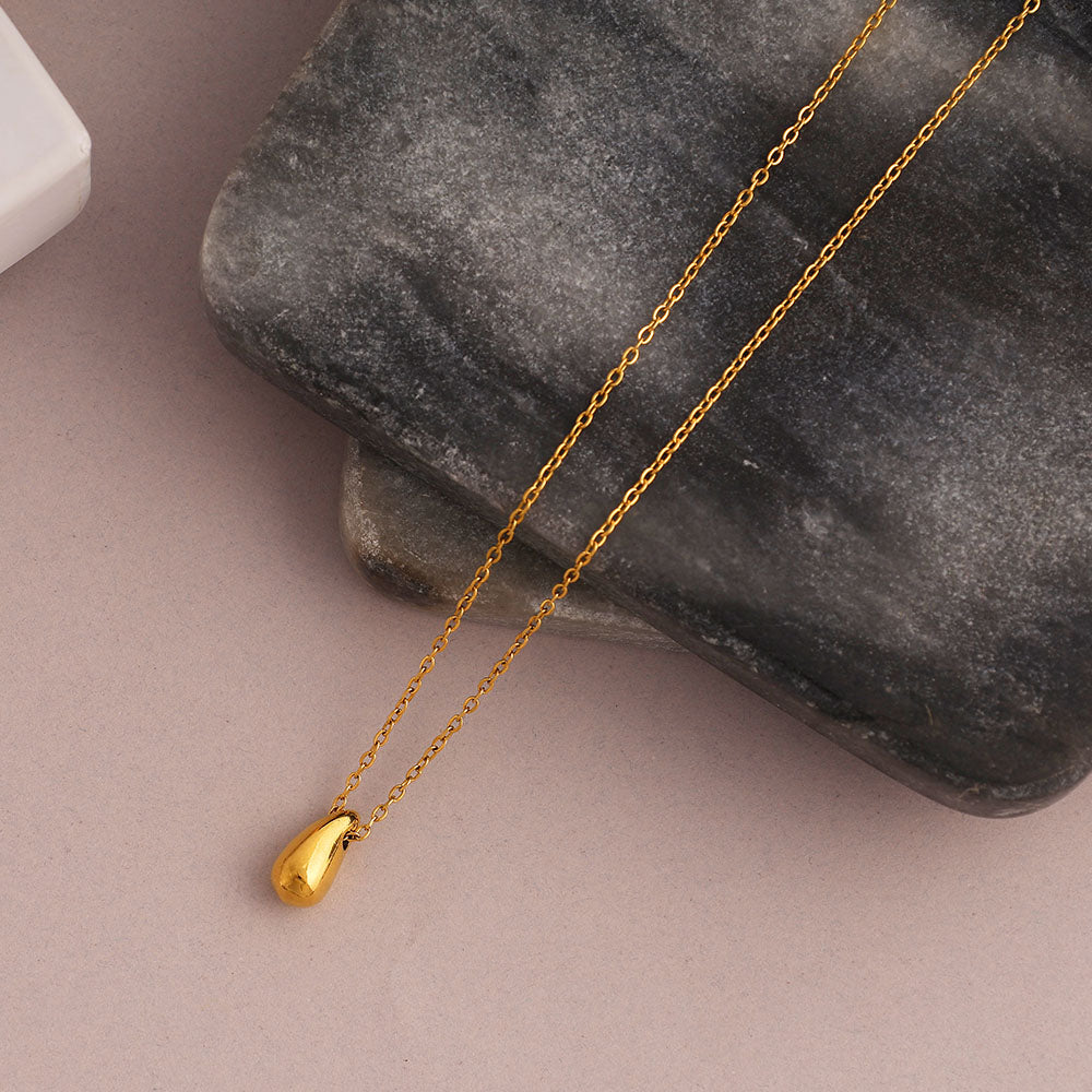 Golden Dewdrop Necklace