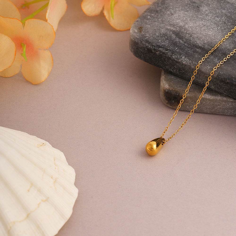 Golden Dewdrop Necklace